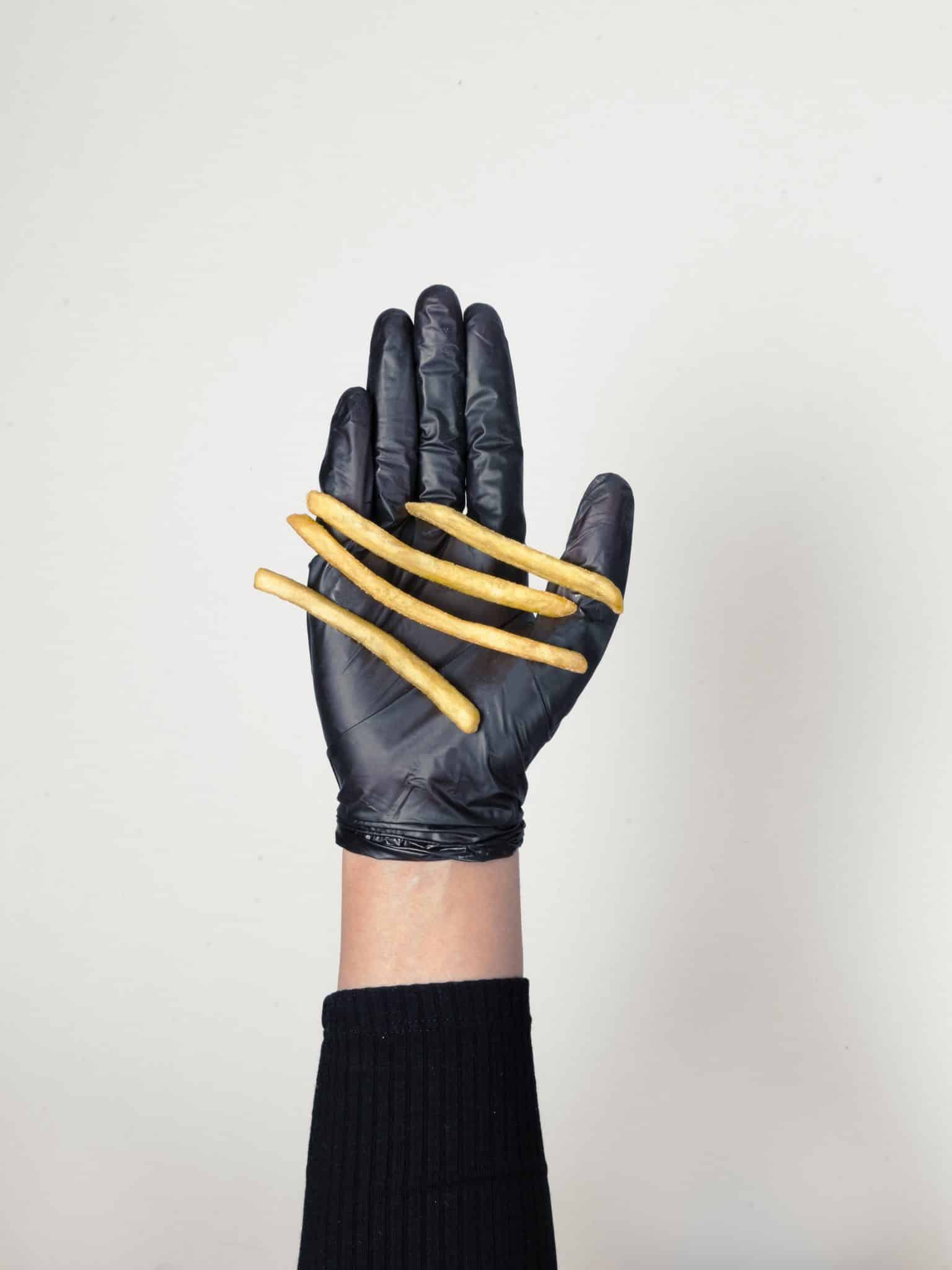 Lebensmittel industrie hygieneschutz einweghandschuh pommes handschutz schwarz cool günstig